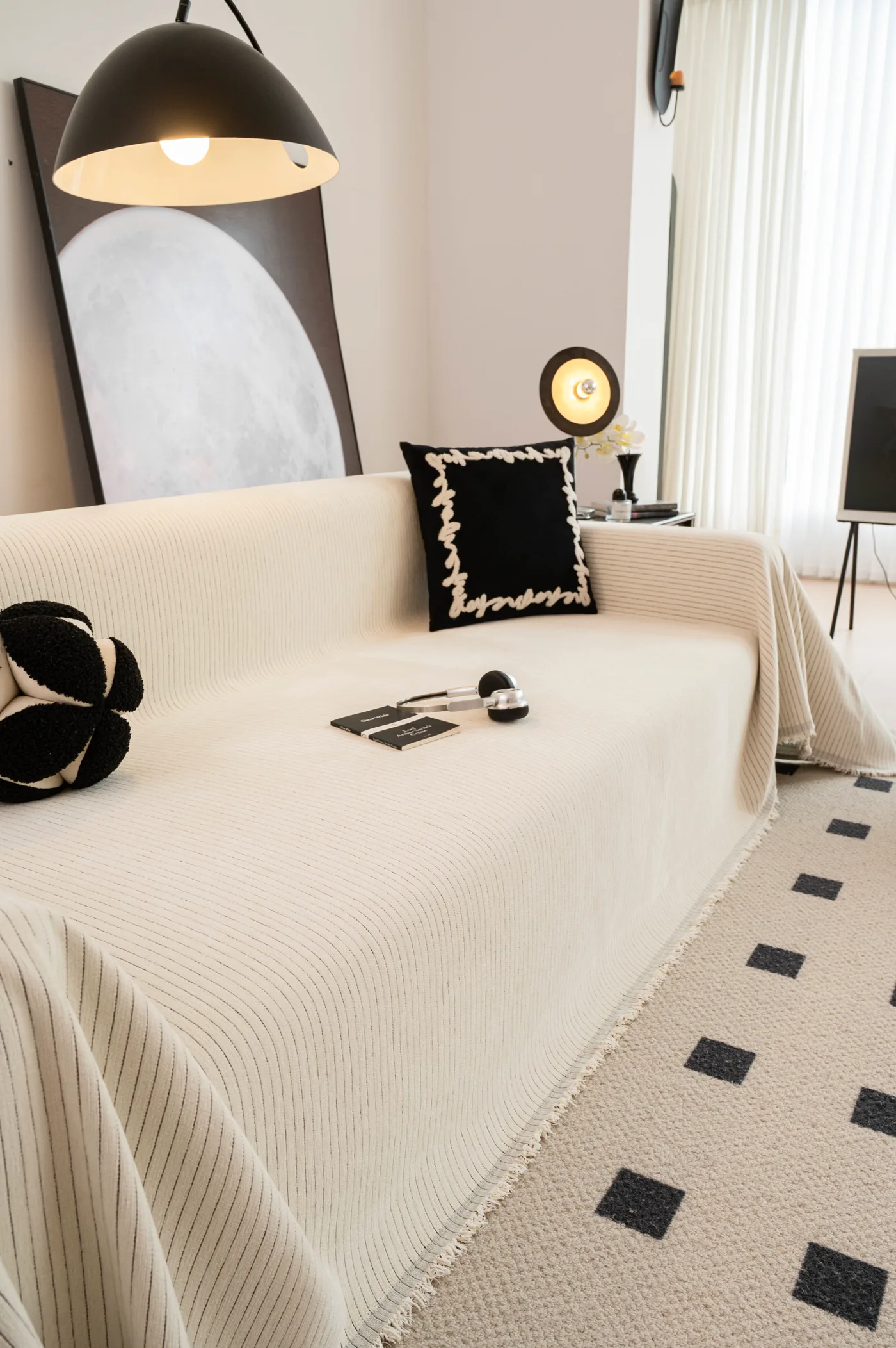 Jingwei home textile in a warm interior